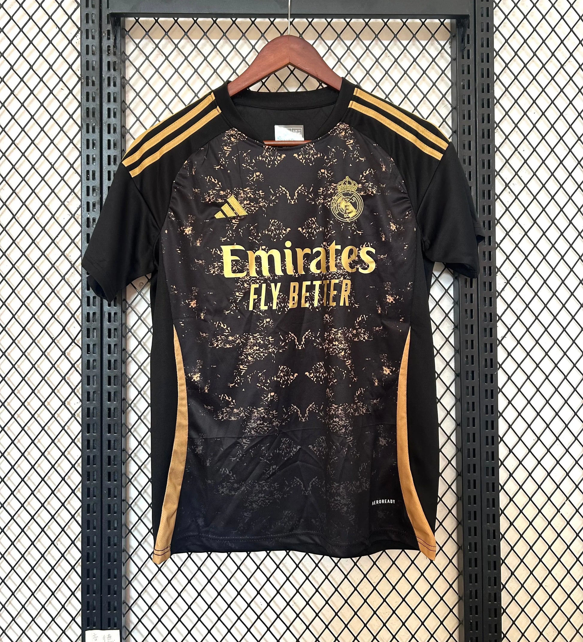 Maillot 24/25 Real Madrid Spécial - Zone du Maillot