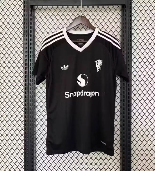 Maillot 24/25 Manchester United Noir - Zone du Maillot