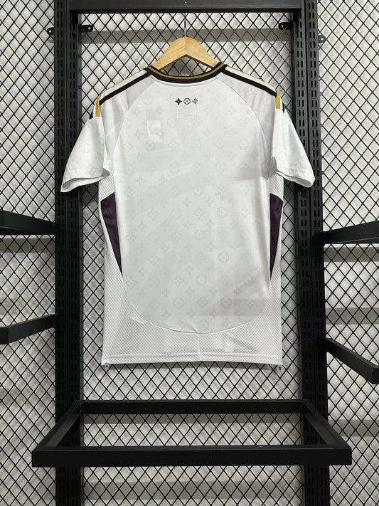 Maillot 24/25 Real Madrid Spécial LV - Zone du Maillot