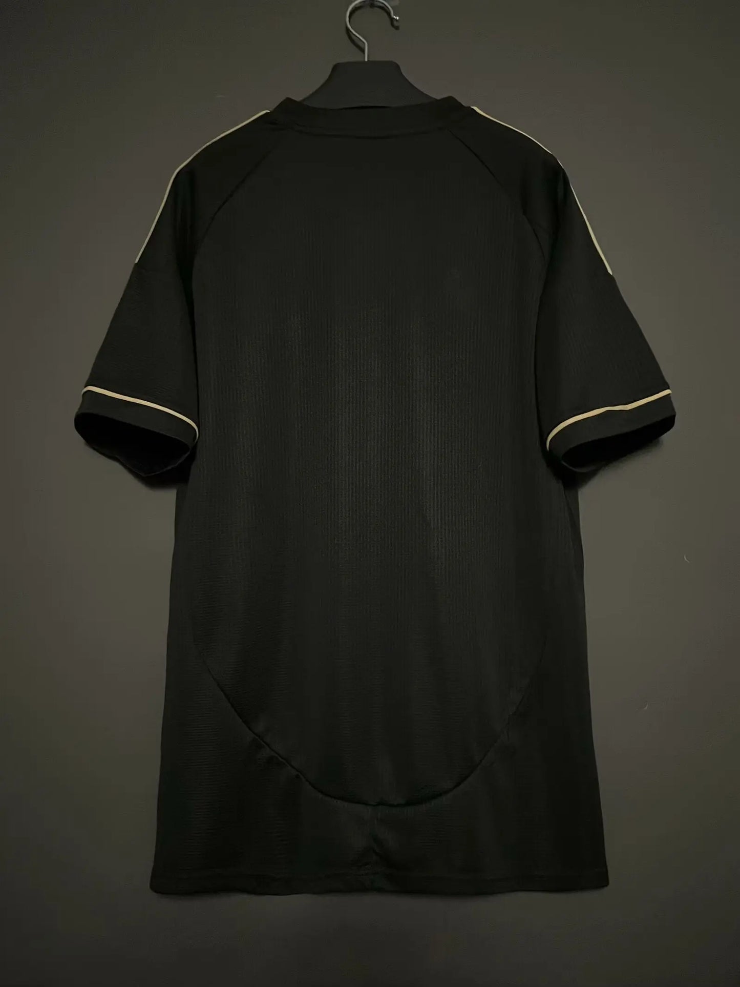 Maillot 24/25 Liverpool Spécial Or - Zone du Maillot