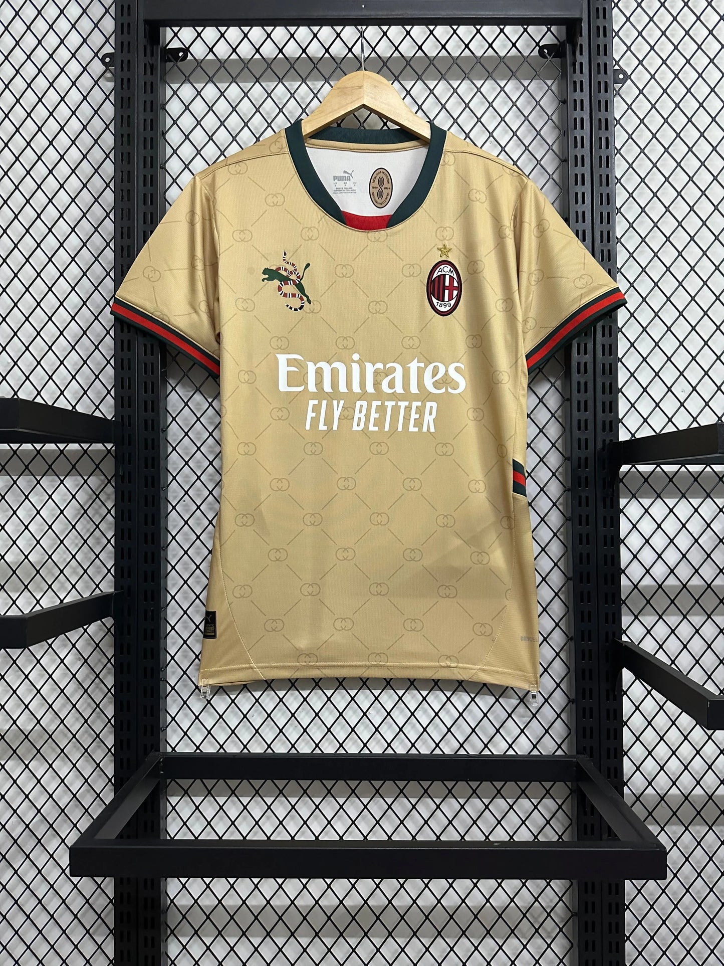 Maillot 24/25 AC Milan Spécial - Zone du Maillot