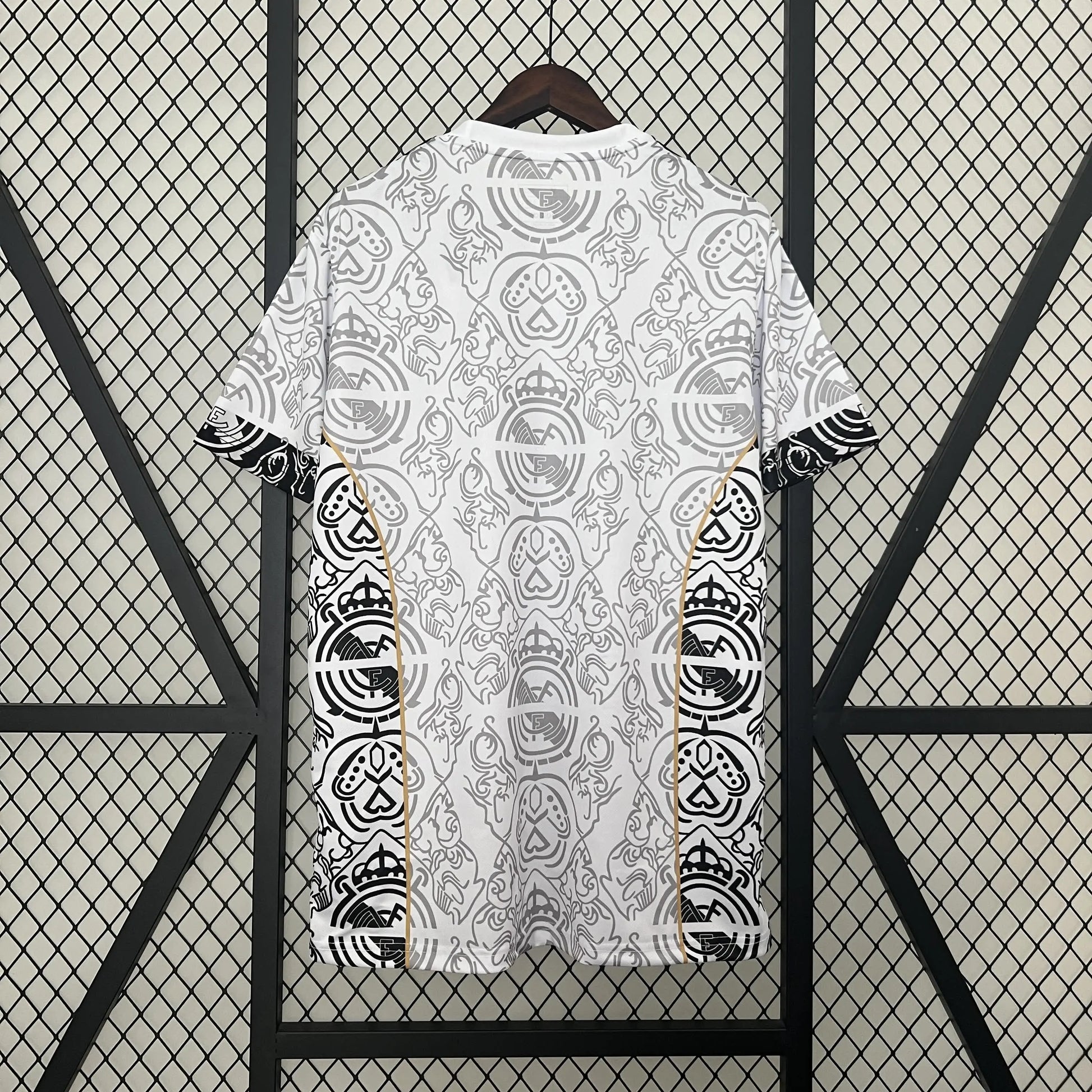 Maillot 24/25 Real Madrid Spécial - Zone du Maillot