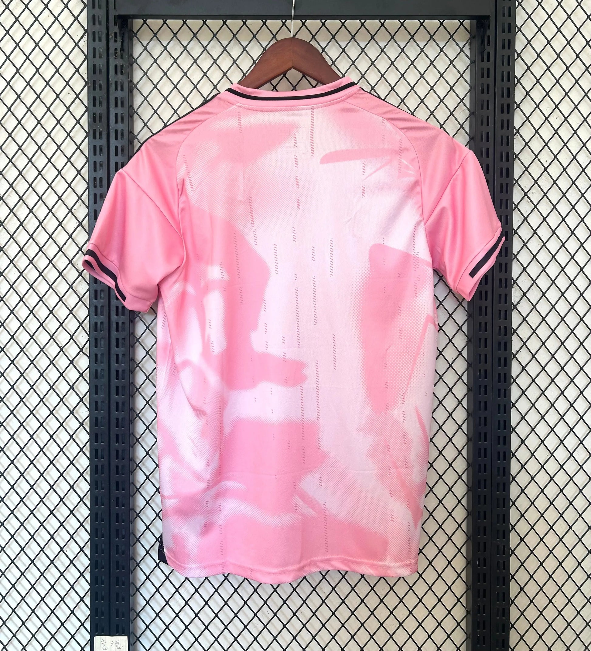 Maillot 24/25 Real Madrid Spécial Rose - Zone du Maillot